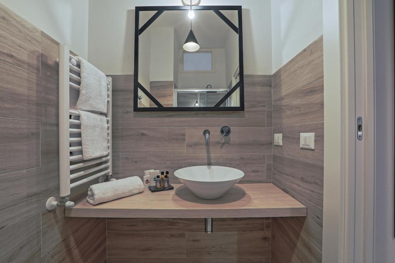 Liberta Central Suites Palermo Exteriör bild