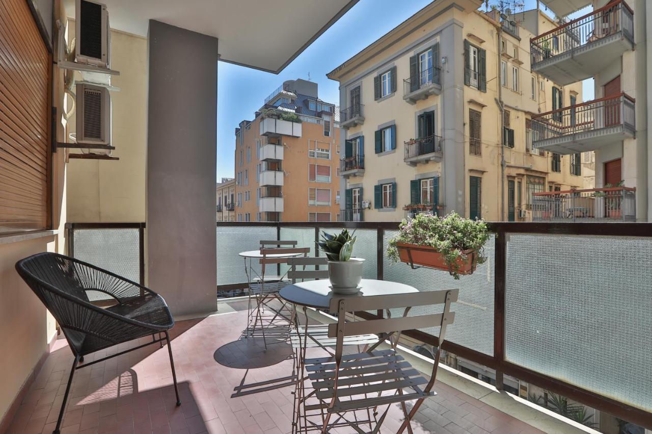 Liberta Central Suites Palermo Exteriör bild