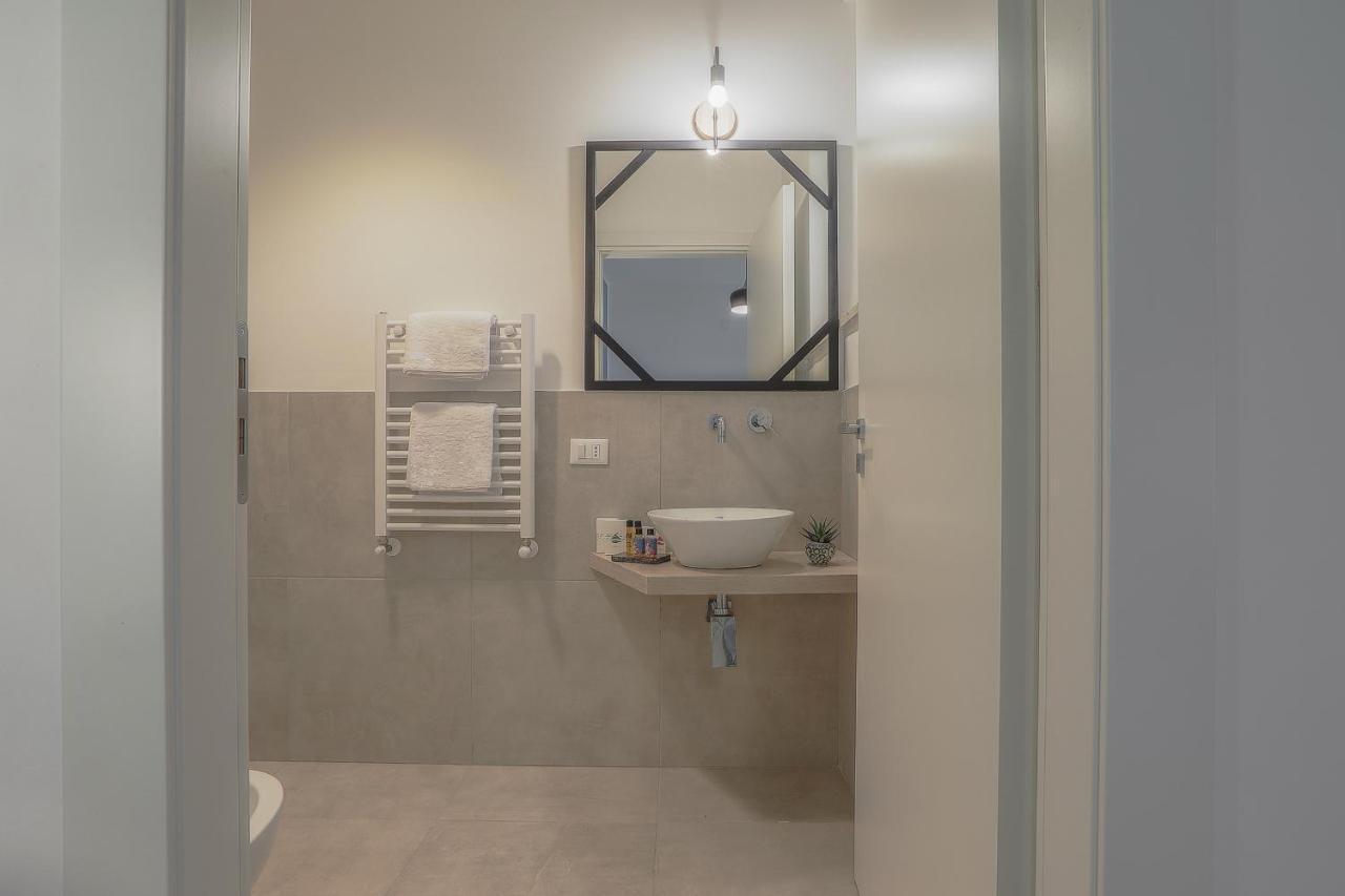 Liberta Central Suites Palermo Exteriör bild